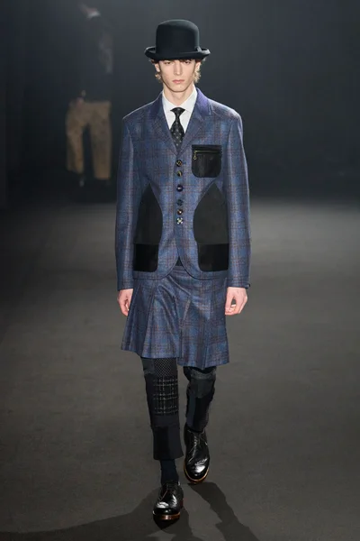 Look 26